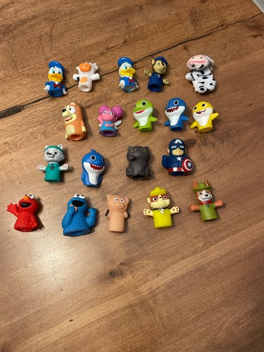 Lot finger puppets - of,